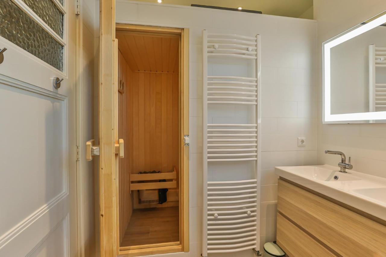 Church Conversion For A Unique Stay And Experience Rinsumageest Bagian luar foto